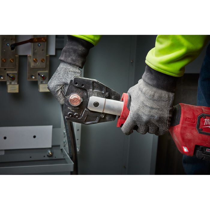 M18 18 Volt Lithium Ion Cordless Force Logic Cable Cutter Kit with 750 MCM Cu Jaws
